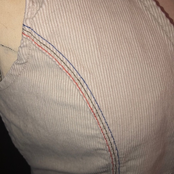 Vest - Picture 2 of 5